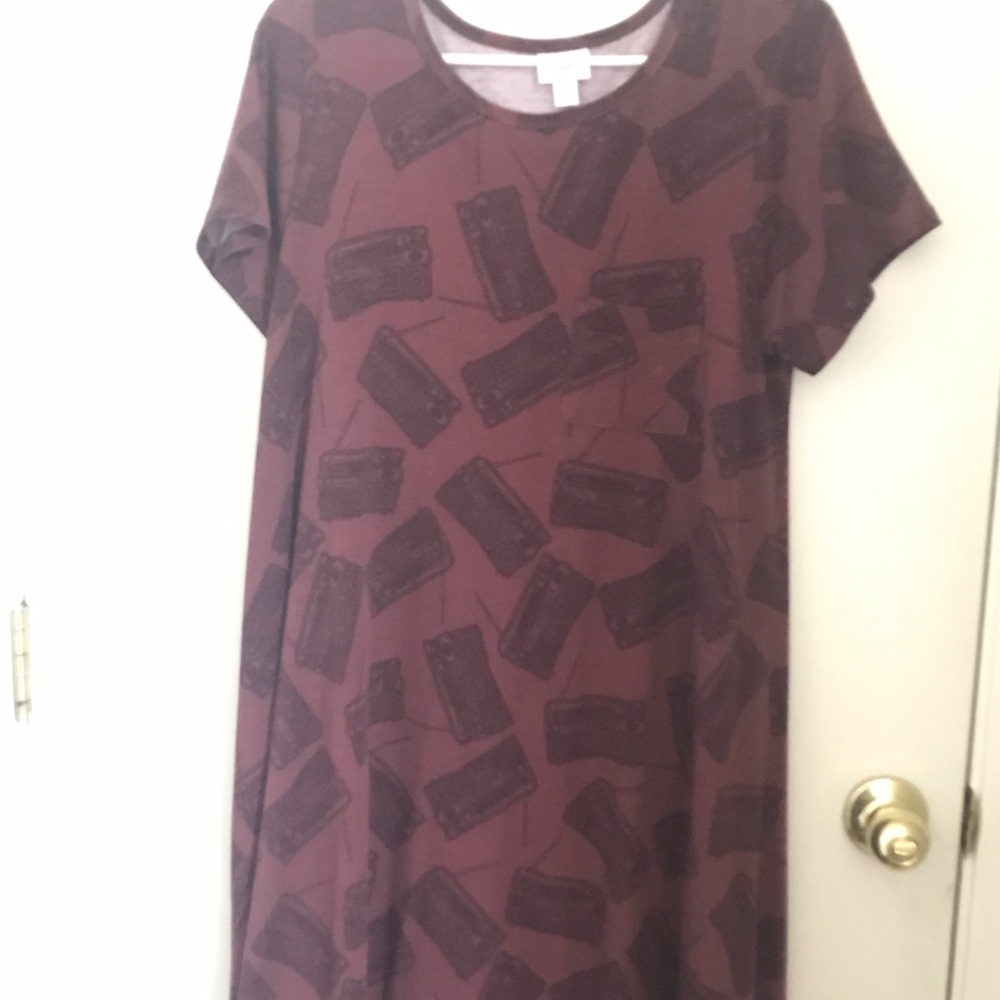 Medium Lularoe Carly